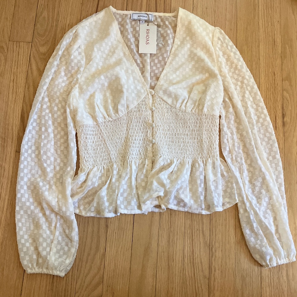 XS Rihoas white long sleeve vintage style blouse new